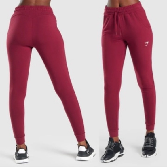 GymShark Women’s Pippa Burgundy Training Joggers - Picture 1 of 6